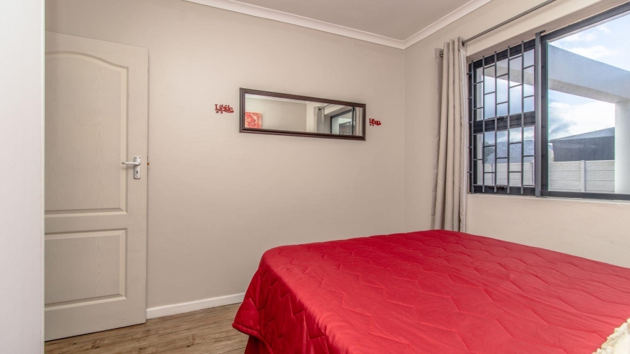 3 Bedroom Property for Sale in Franskraal Western Cape